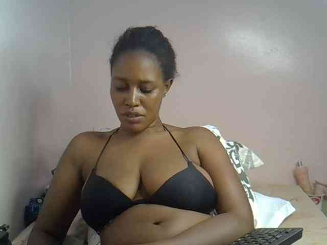 cute-africanah webcam