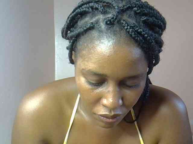 cute-africanah webcam