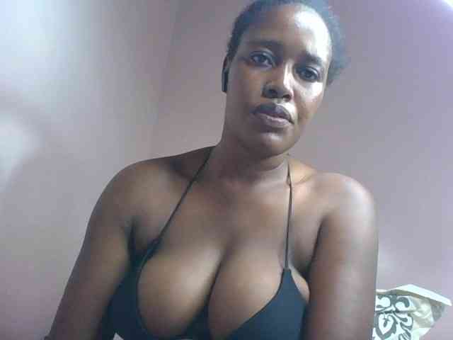 cute-africanah webcam