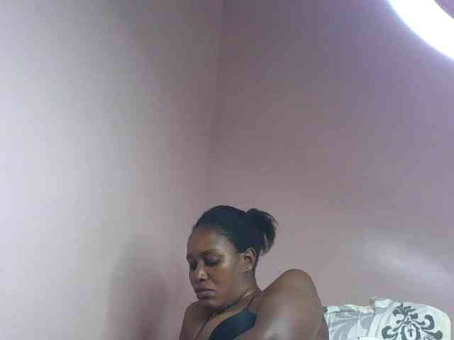 cute-africanah webcam