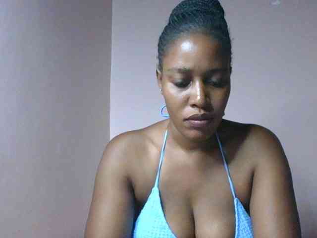 cute-africanah webcam