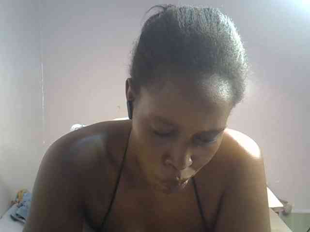 cute-africanah webcam