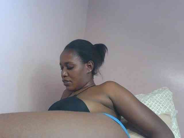 cute-africanah webcam