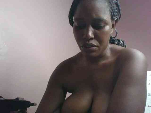 cute-africanah webcam