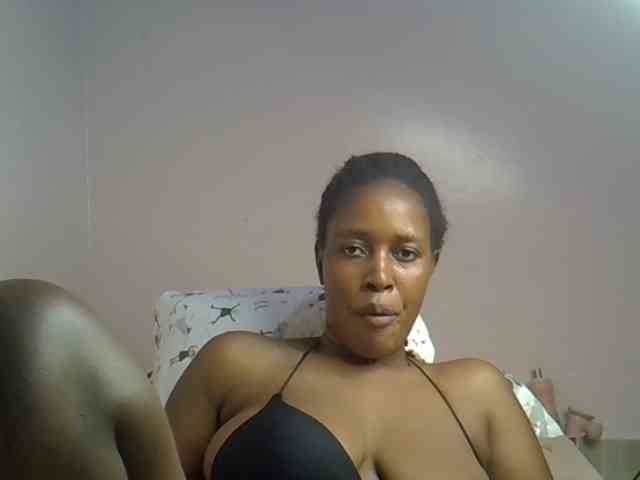 cute-africanah webcam