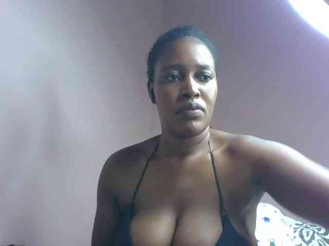 cute-africanah webcam