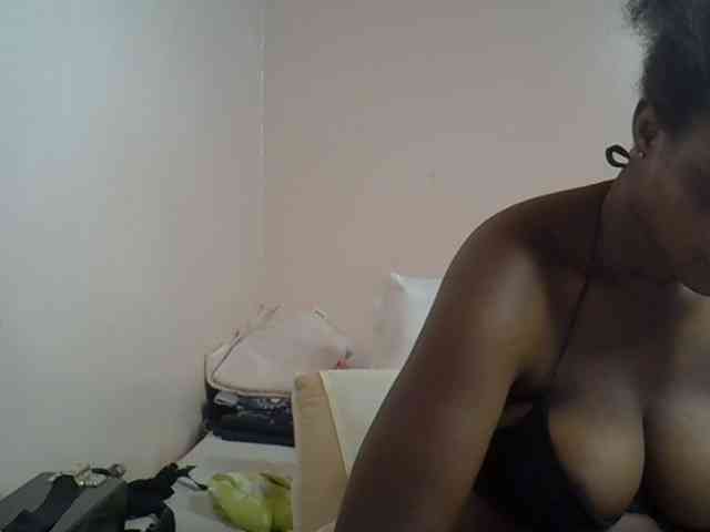 cute-africanah webcam