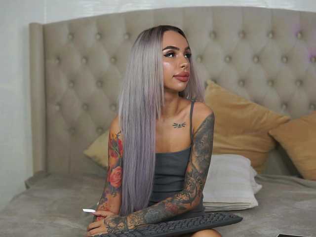 AprilHadid