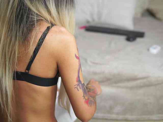 AprilHadid