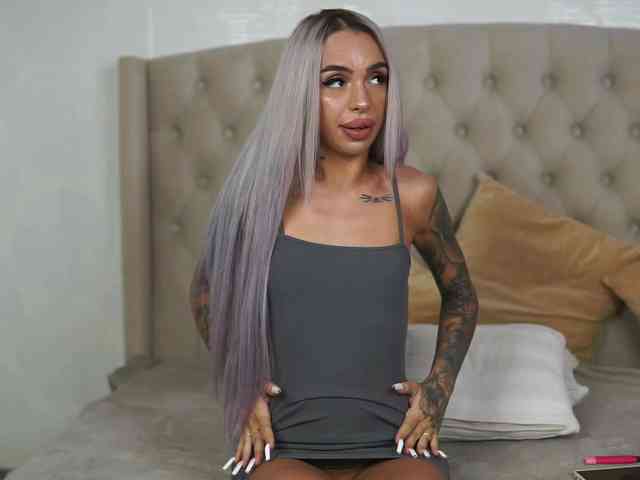 AprilHadid