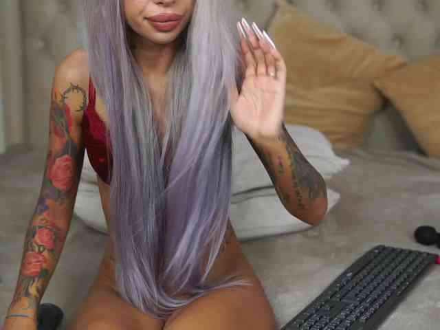 AprilHadid