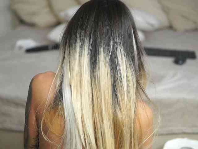 AprilHadid webcam