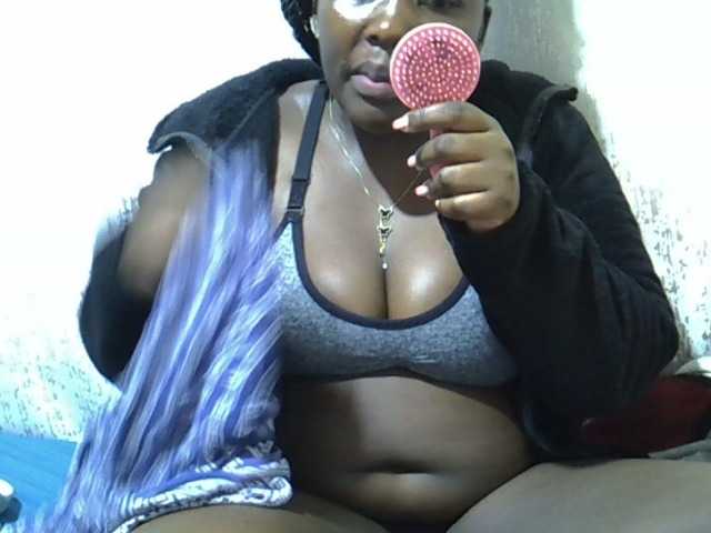 Queendee1