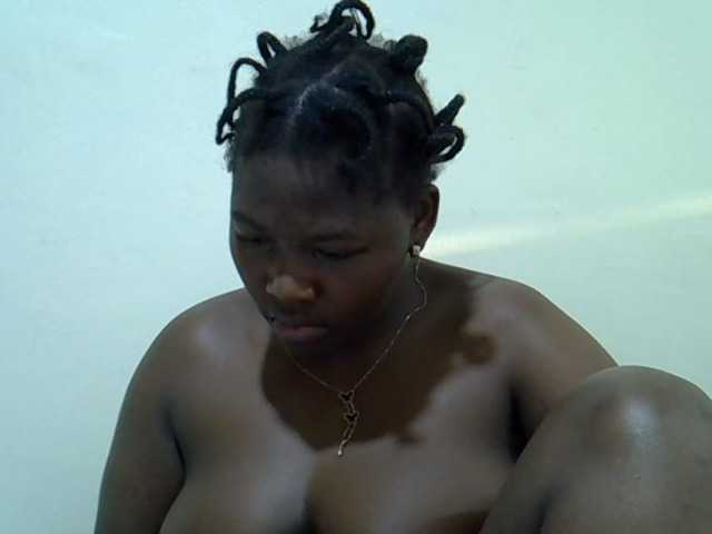 Queendee1
