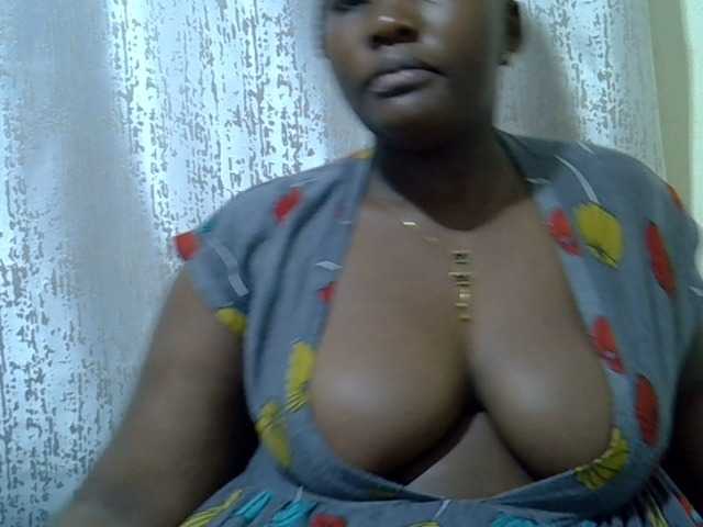 Queendee1