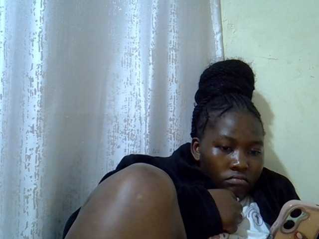 Queendee1