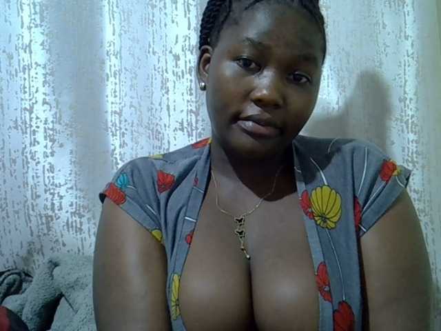 Queendee1