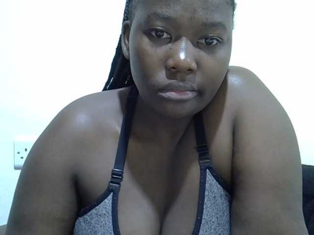 Queendee1