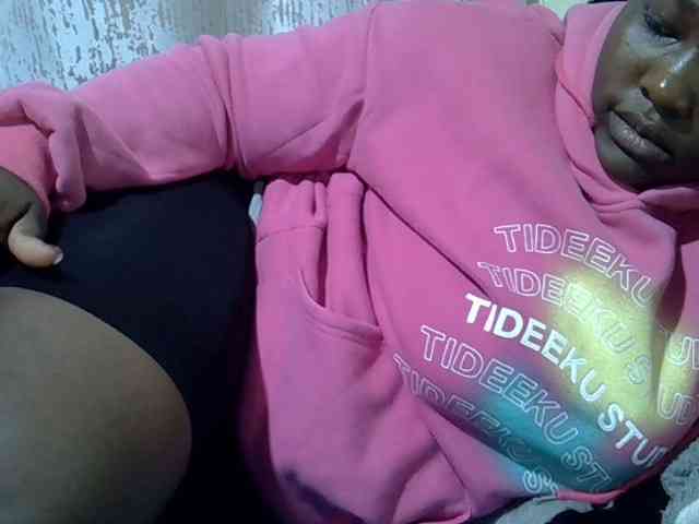 Queendee1 webcam