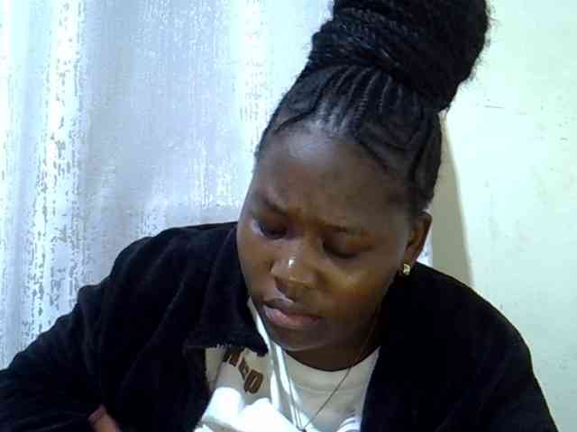 Queendee1 webcam