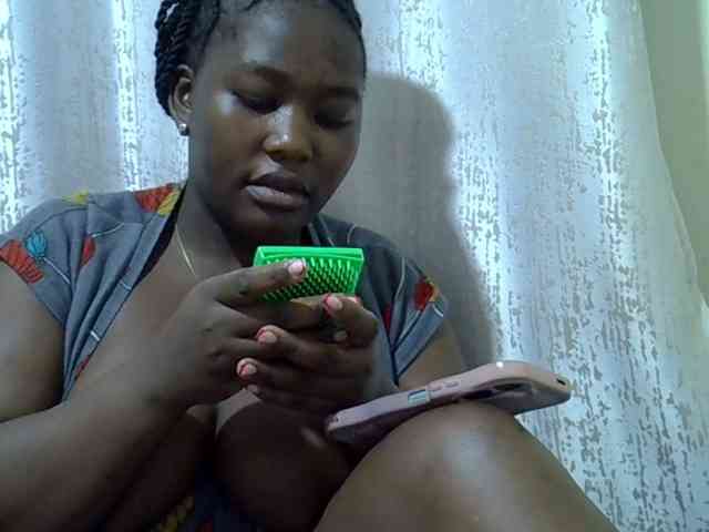 Queendee1 webcam