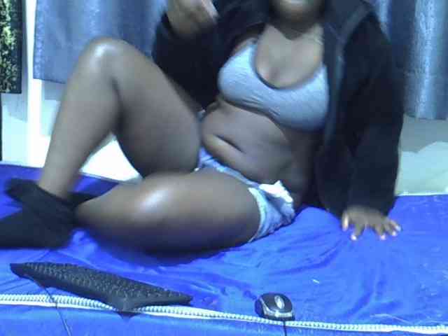 Queendee1