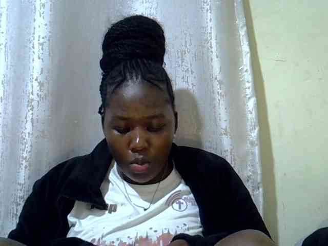 Queendee1