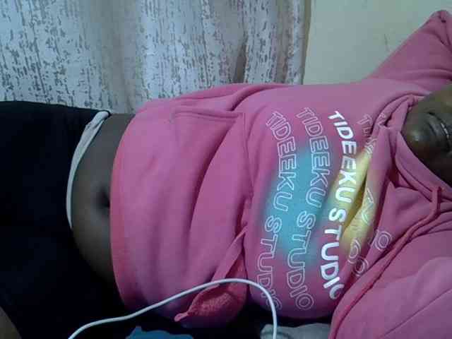 Queendee1 webcam