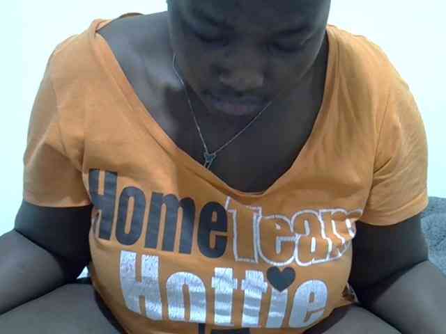 Queendee1