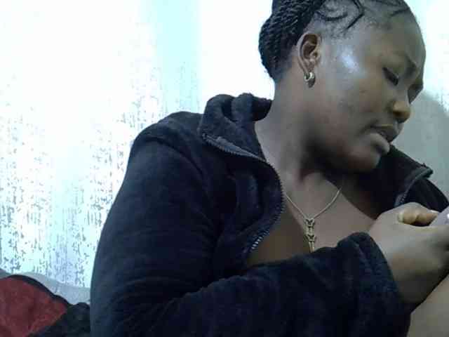Queendee1