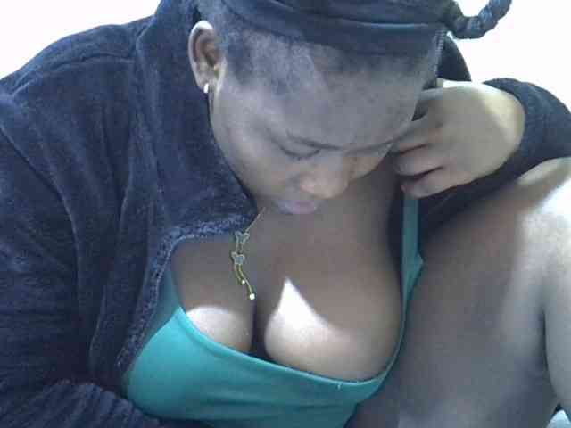Queendee1
