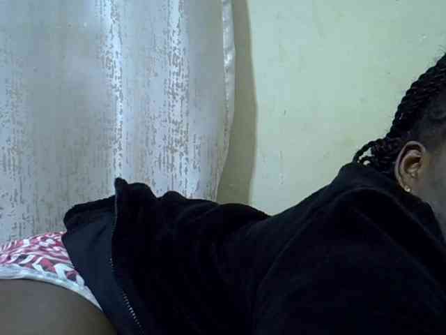 Queendee1