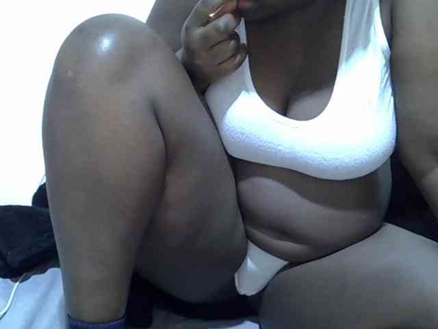 Queendee1 webcam