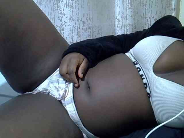 Queendee1 webcam