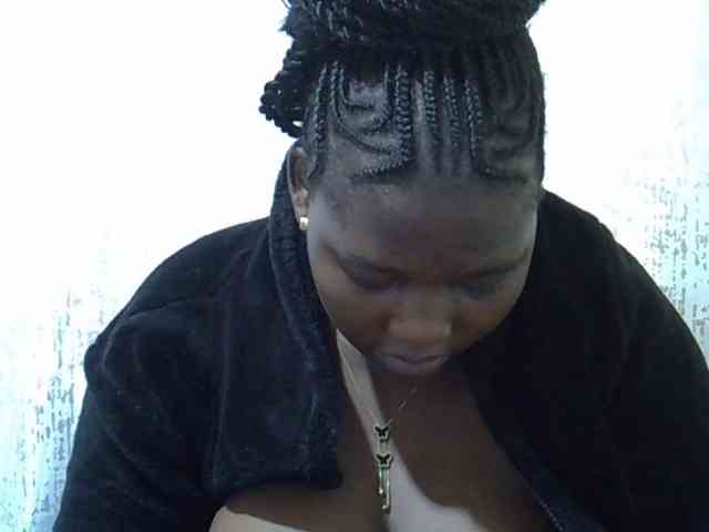Queendee1