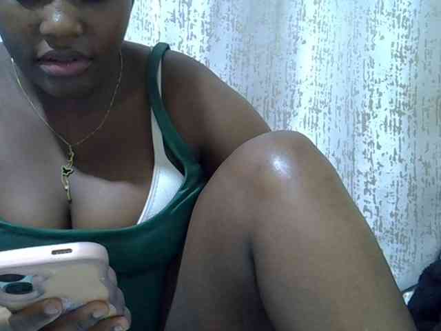 Queendee1