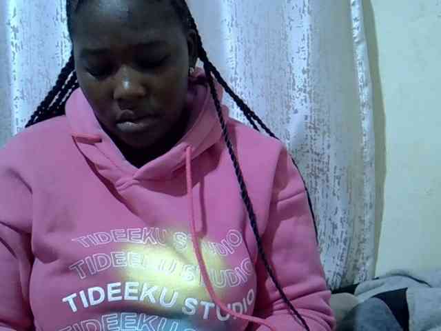 Queendee1 webcam