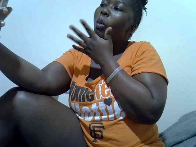 Queendee1 webcam