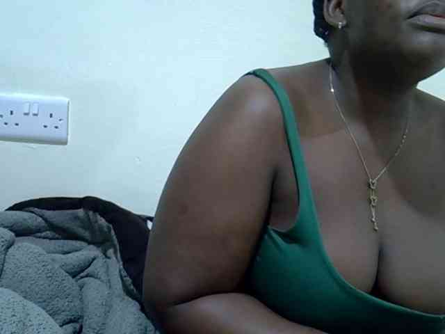 Queendee1 webcam