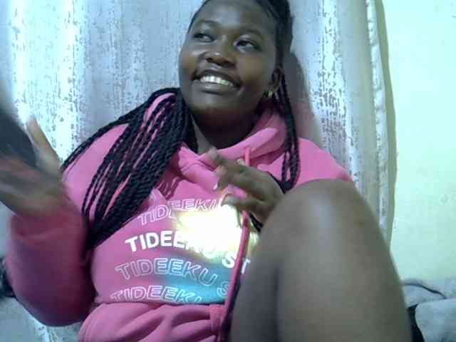 Queendee1 webcam