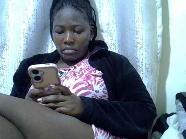 Queendee1