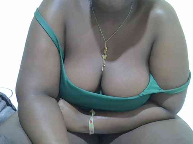 Queendee1 webcam