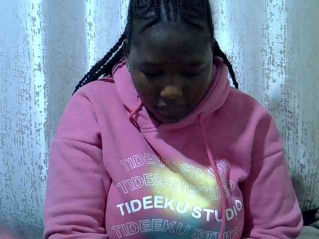 Queendee1
