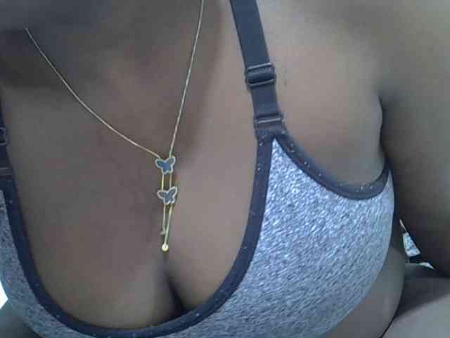 Queendee1 webcam