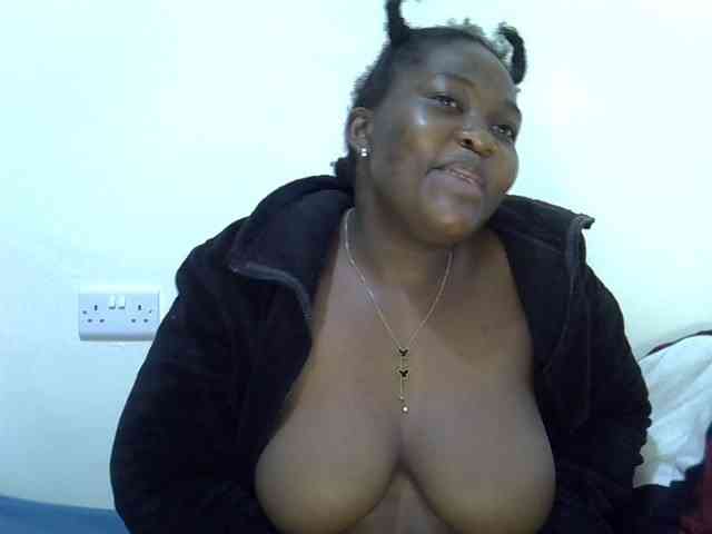 Queendee1
