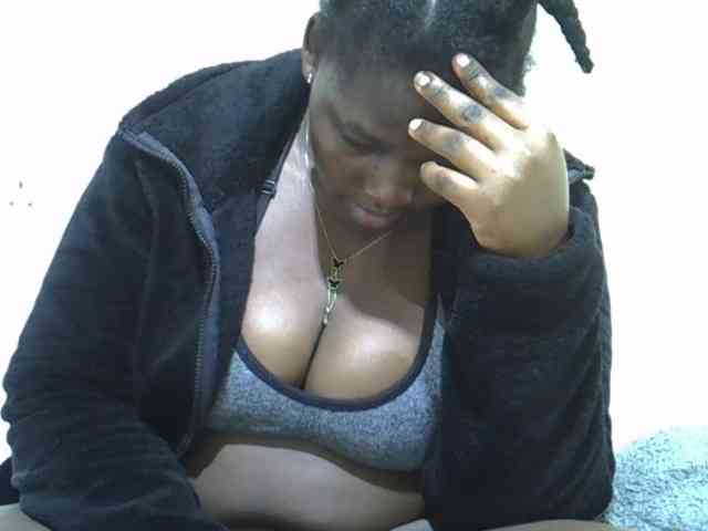 Queendee1