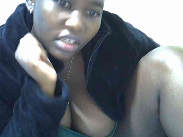 Queendee1