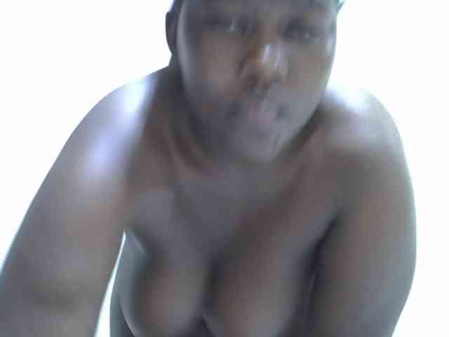 Queendee1