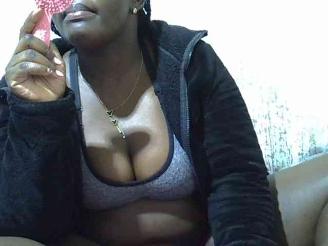 Queendee1