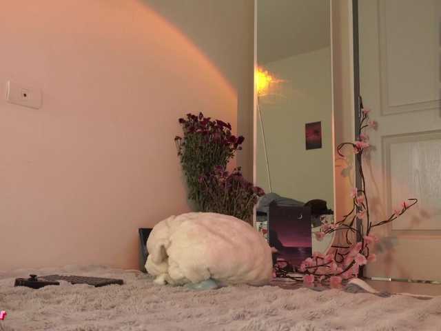 LilluCooper live webcam show